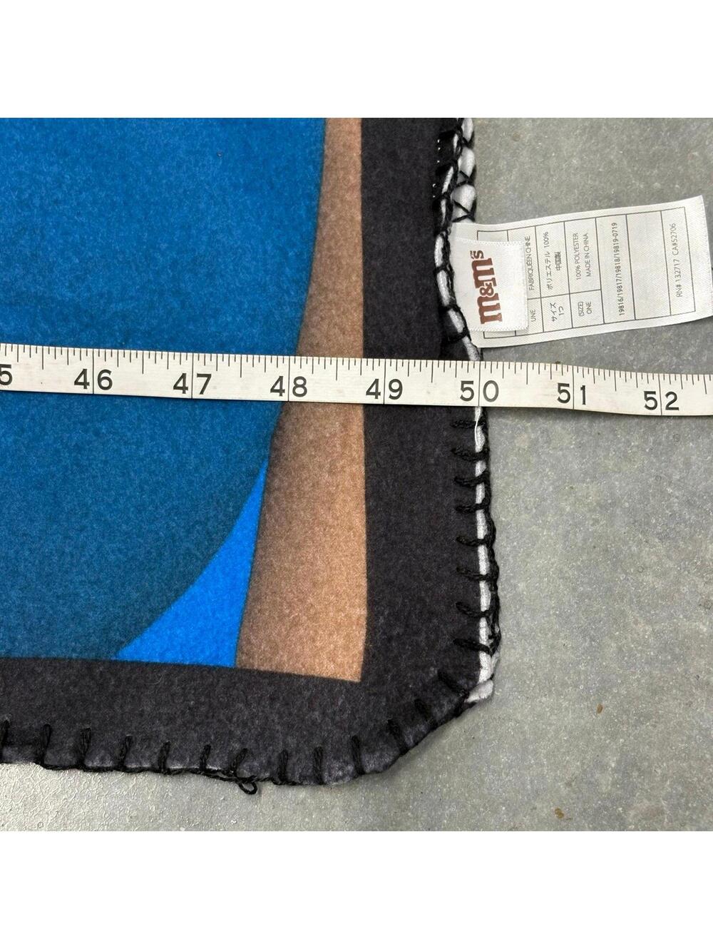 M&M’s Throw Blanket - Picture 5 of 5